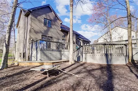 Exterior - 845 Wind Bluff Pt, Springboro, OH 45066 photo 13 of 15