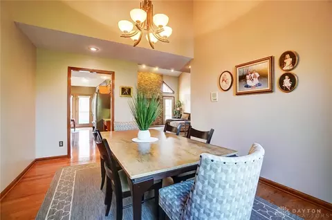 Dining - 845 Wind Bluff Pt, Springboro, OH 45066 photo 6 of 6