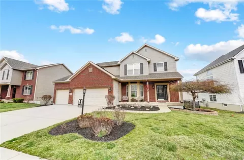 Exterior - 170 E Pugh Dr, Springboro, OH 45066 photo 2 of 6