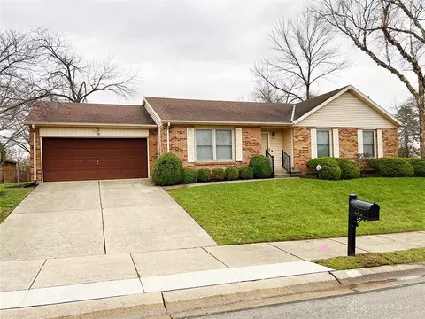 1 Frazer Dr, Middletown, OH 45042