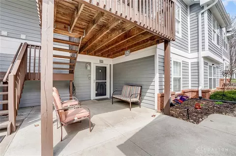 321 Elmwood Dr, Springboro, OH 45066