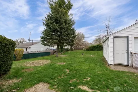 Exterior - 2790 Prentice Dr, Kettering, OH 45420 photo 3 of 6