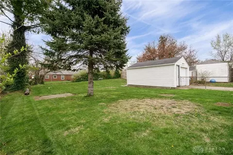Exterior - 2790 Prentice Dr, Kettering, OH 45420 photo 4 of 6