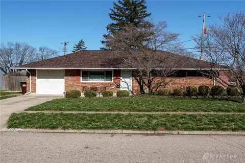 3765 Elmira Dr, Kettering, OH 45439