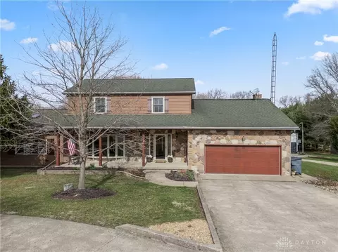 1205 Long Rd, Xenia, OH 45385
