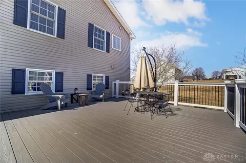 Exterior - 3040 Windy Ridge Dr, Springfield, OH 45502 photo 10 of 13