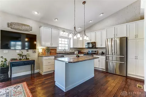 Kitchen - 3040 Windy Ridge Dr, Springfield, OH 45502 photo 1 of 5