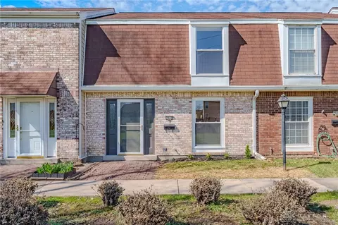 2517 Jamestown Ct, Fairborn, OH 45324