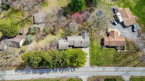 2590 Craig Rd, Springfield, OH 45502 photo 3