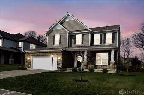 703 Newton Dr, Beavercreek, OH 45434