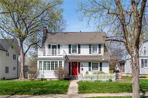 411 Volusia Ave, Oakwood, OH 45409