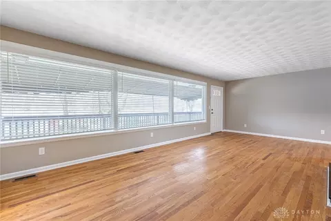 4154 Lotz Rd, Kettering, OH 45429 photo 3