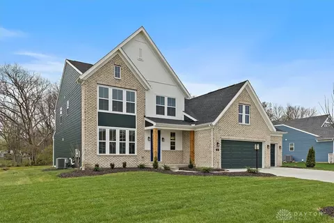 45 Wadestone St, Springboro, OH 45066
