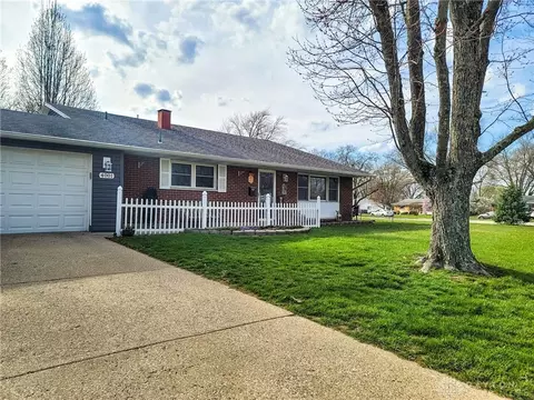 4001 Glenheath Dr, Dayton, OH 45440