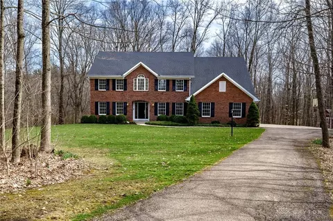 8567 Ridge Creek Ct, Springboro, OH 45066
