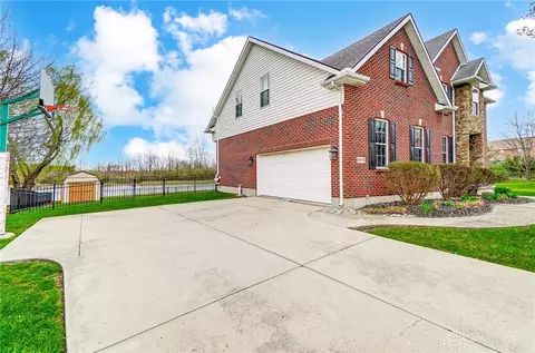 9276 Somerset Dr, Centerville, OH 45458 photo 7