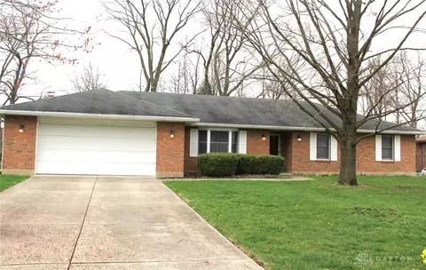 3620 Teakwood Rd, Tipp City, OH 45371