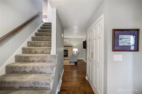 532 Suncrest Dr, Springfield, OH 45503 photo 2