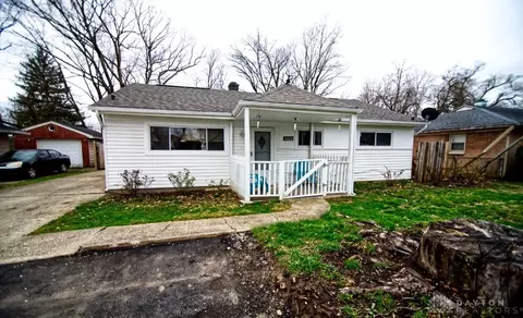 4524 W Hillcrest Ave, Dayton, OH 45406