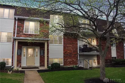 8819 Washington Colony Dr, Washington Township, OH 45458