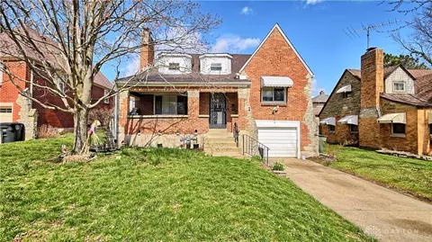 41 W Maplewood Ave, Dayton, OH 45405