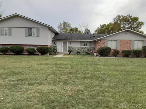 4852 Little Richmond Rd, Dayton, OH 45426