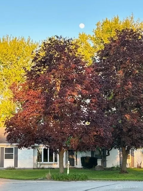 4100 Stonewall Cir, Dayton, OH 45415