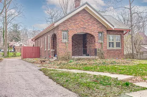 2528 Hilton Dr, Dayton, OH 45409