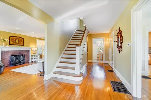 12 Linden Dr, Cincinnati, OH 45215 photo 8