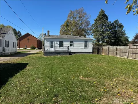 Exterior - 1514 Bauer Ave, Kettering, OH 45420 photo 4 of 4