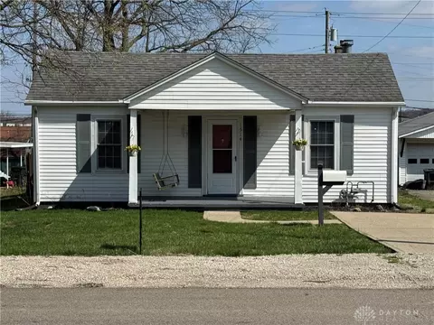 1514 Bauer Ave, Kettering, OH 45420