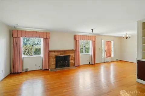 Living - 3830 Maryknoll Dr, Kettering, OH 45429 photo 1 of 5
