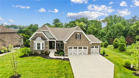 5054 Winners Circle Dr, Liberty Twp, OH 45011