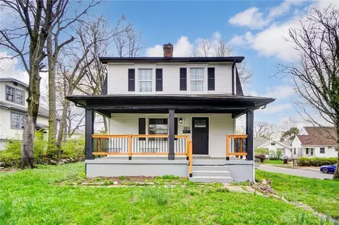 105 W Siebenthaler Ave, Dayton, OH 45405