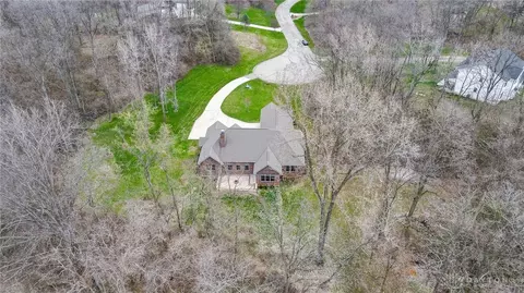 301 Eagle Ct, Springfield, OH 45505 photo 8