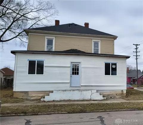 318 E Simpson St, Troy, OH 45373 photo 3