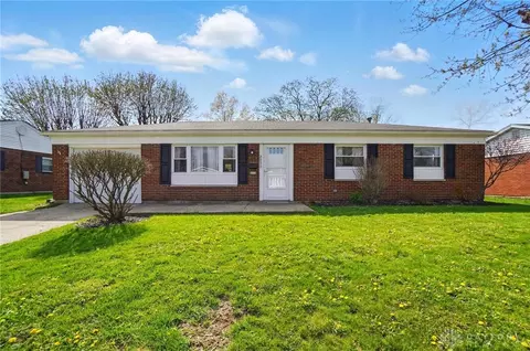 2059 Rockdell Dr, Fairborn, OH 45324