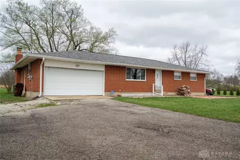 9130 S Palmer Rd, New Carlisle, OH 45344