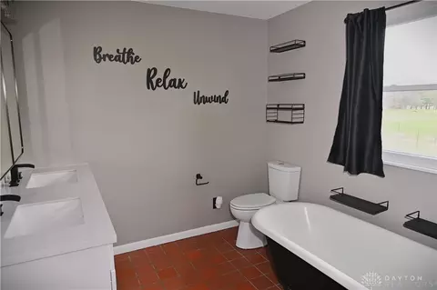 3466 Crist Rd, Springfield, OH 45502 photo 9