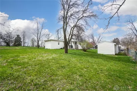 Exterior - 2220 Superior Ave, Springfield, OH 45505 photo 2 of 7