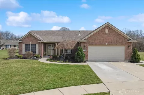 516 Millwood Meadows Dr, Englewood, OH 45322