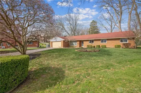 4625 Wing View Ln, Dayton, OH 45429