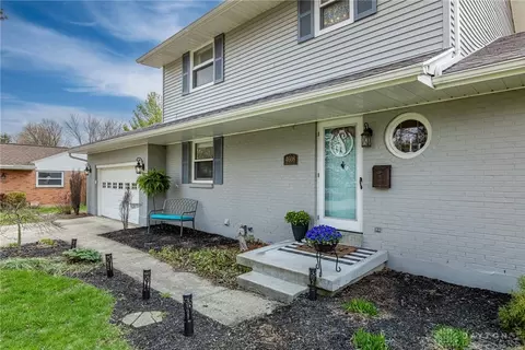 Exterior - 4608 Wing View Ln, Kettering, OH 45429 photo 2 of 8