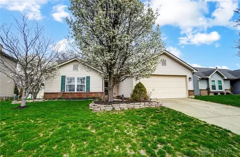 1701 Farrington Dr, Kettering, OH 45420