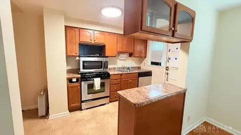 Kitchen - 1525 N Plum St #D, Springfield, OH 45504 photo 1 of 1