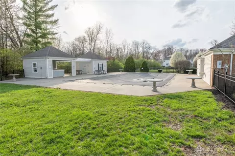 Exterior - 668 Thornton Dr, Morrow, OH 45152 photo 6 of 7