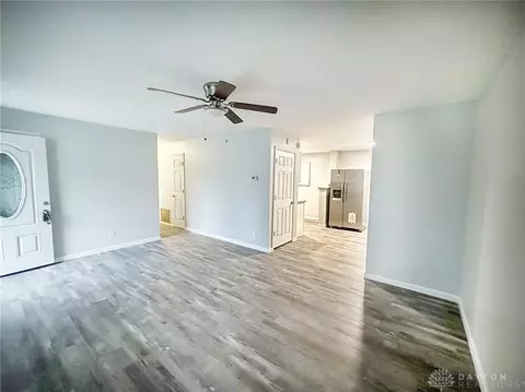 8882 Planet Dr, Cincinnati, OH 45231 photo 3