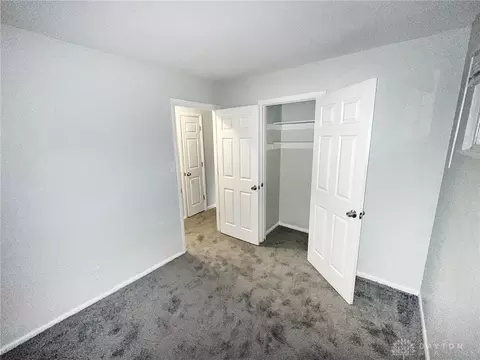 8882 Planet Dr, Cincinnati, OH 45231 photo 11
