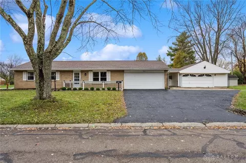 7693 Whitehall Dr, Dayton, OH 45459