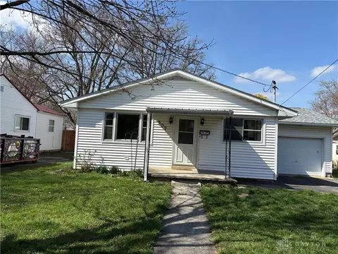 307 Florence Ave, Sabina, OH 45169
